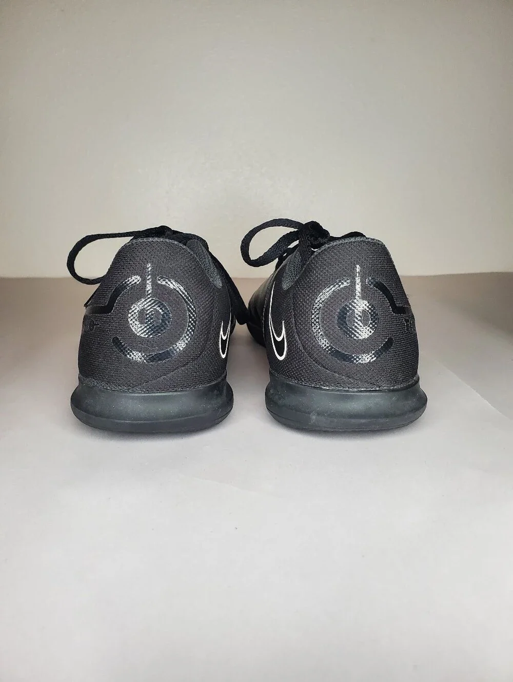 Nike Jr. Tiempo Legend 9 Club Size 2